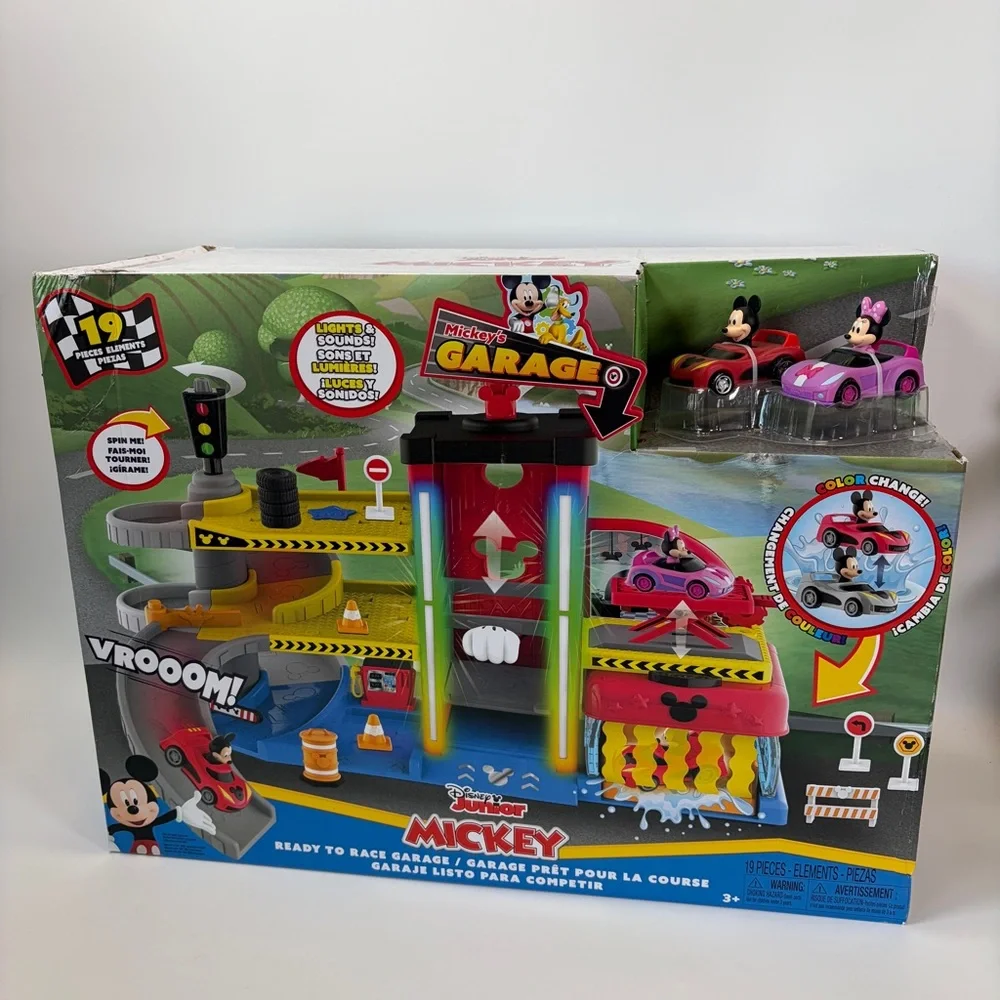 NIB Disney Junior Mickey Mouse Ready To Race Garage with‎ Color Changing Cars